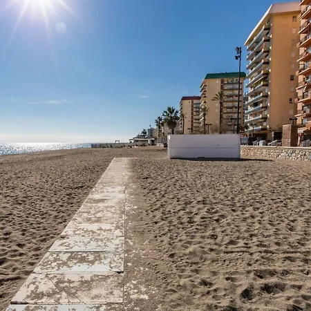 Fuengirola. Bonito En Paseo Maritimo. Espectaculares Vistas Al Mar. Primera Linea