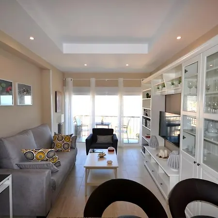 Fuengirola. Bonito En Paseo Maritimo. Espectaculares Vistas Al Mar. Primera Linea * Fuengirola