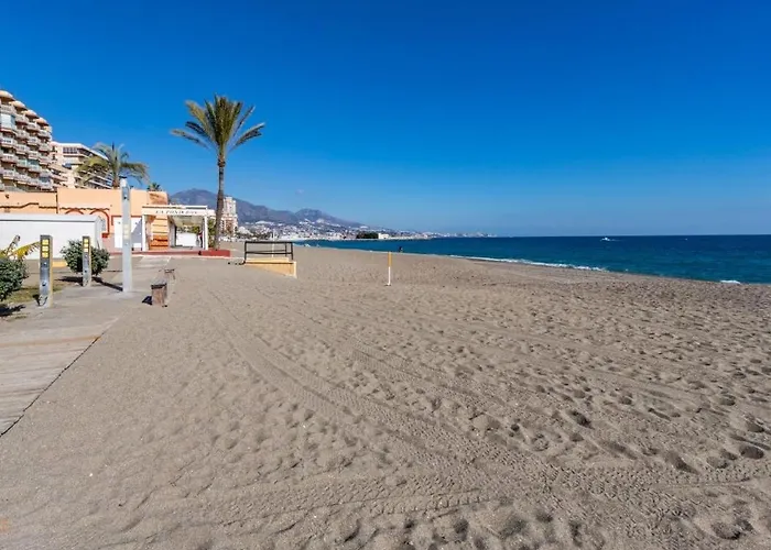 Fuengirola. Bonito En Paseo Maritimo. Espectaculares Vistas Al Mar. Primera Linea * フエンヒロラ