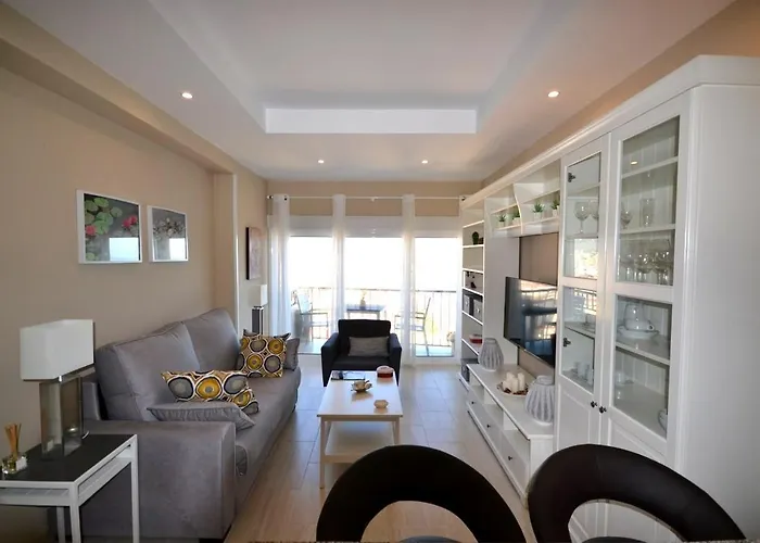 Fuengirola. Bonito En Paseo Maritimo. Espectaculares Vistas Al Mar. Primera Linea * フエンヒロラ