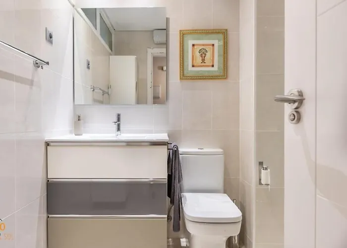 Fuengirola. Bonito En Paseo Maritimo. Espectaculares Vistas Al Mar. Primera Linea * פואנגירולה