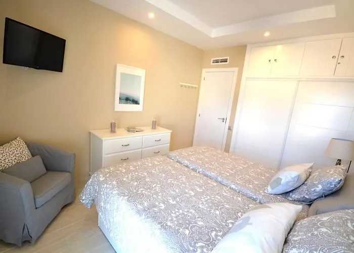 Fuengirola. Bonito En Paseo Maritimo. Espectaculares Vistas Al Mar. Primera Linea * フエンヒロラ