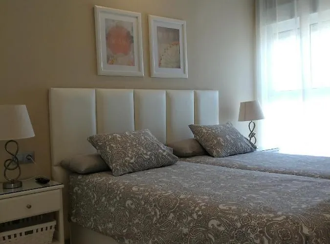 Apartment Fuengirola. Bonito En Paseo Maritimo. Espectaculares Vistas Al Mar. Primera Linea