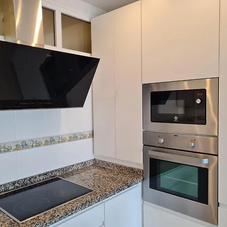 Apartamento Fuengirola. Bonito En Paseo Marítimo. Espectaculares Vistas Al Mar. Primera Línea Fuengirola