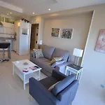 Apartment Fuengirola. Bonito En Paseo Maritimo. Espectaculares Vistas Al Mar. Primera Linea